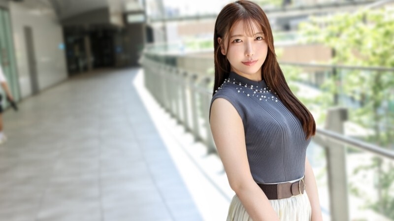 SIRO-5576 “这是她NTR癖好的延伸，竟然出现在AV里……？！一位30岁没有孩子的女教师妻子向全世界展示了她完整的性爱画面……！！老男人舔舐她浓密的阴毛！！她喜欢自己的阴蒂……” MGS Video <Prestige Group> 成人视频流媒体网站