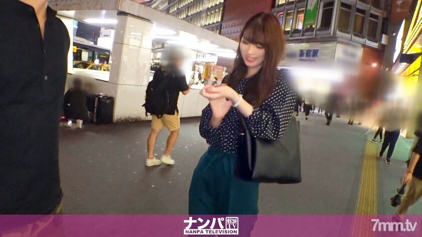 GANA-2184 認真的南帕,第一槍。 1411 撿到170cm左右的高個女上班族!發情與從防雨棚略帶調皮的按摩!如果你注意到它,一個好色的姐姐彈起E罩杯的美麗乳房並做瑜伽♪