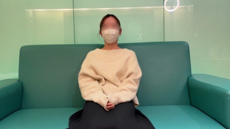 FC2-PPV-4595364 23歲,優雅美麗的老師。美麗的毛茸茸的小穴被射精並完全性交,並為生雞巴的快感感到高興 → 大量中出 视频封面
