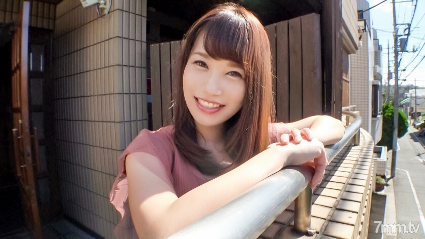 SIRO-3983 【第一槍】【皮膚細膩】【噴】一個害羞的主動照顧者,在鏡頭前大聲說話,迷住了傻瓜。應用業餘,第一次AV拍攝108 视频封面