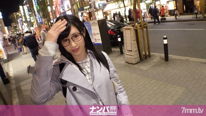 GANA-2080 認真的南帕,第一槍。 1340 喜歡書的戴眼鏡少女在新橋發現。突然說“請讓我做愛”,突然進來的男人被指責“我未經允許使用我的房間”,當我不知道為什麼注意到時,我被侵犯了。 视频封面