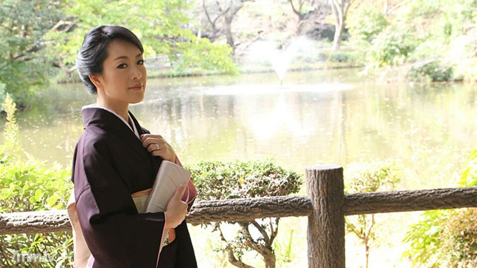 070617-001 已婚女人撫子訓練-散發異性魅力的成熟女人- 视频封面
