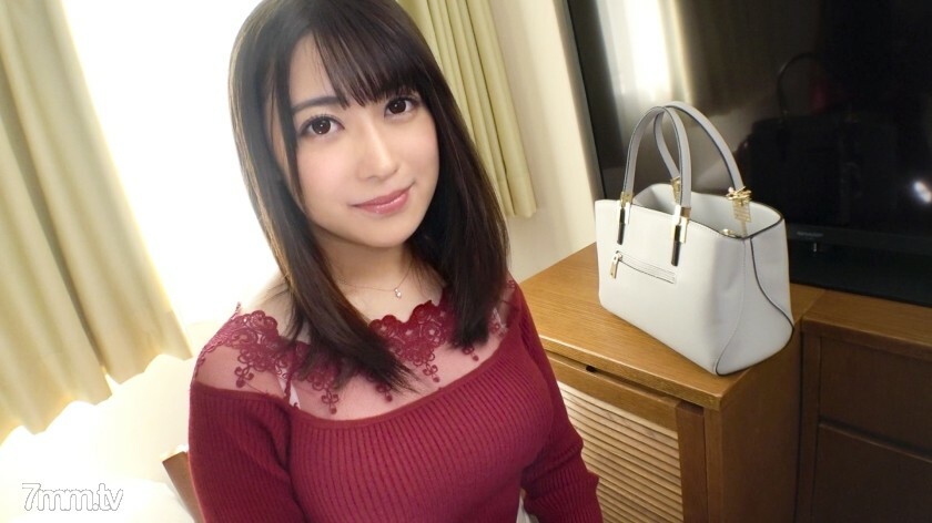 SIRO-4022 [第一槍] [巨乳成員] [SS 級美女裸體] G 乳房的美容顧問。雖然用難以言喻的聲音求克制..網絡AV應用→AV體驗拍攝1177 视频封面