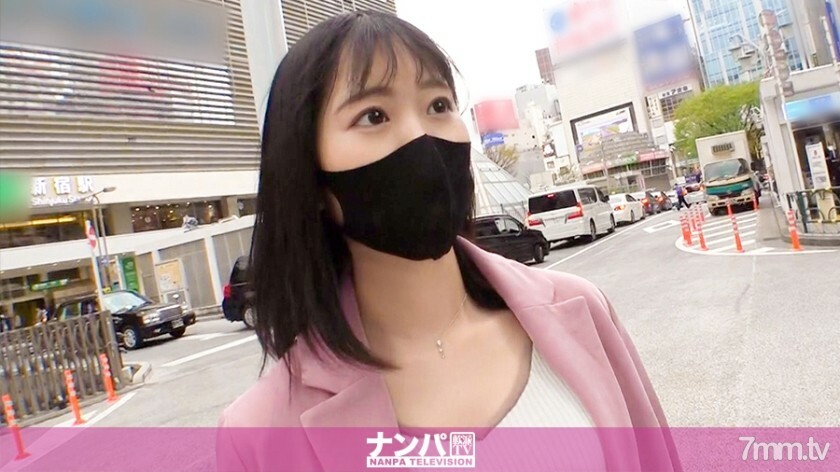 GANA-2467 認真的南帕,第一槍。 1620 帶個想當小說家的美女去酒店面試!看起來很冷靜,竟然是個花花公子?她在一個絕頂姿勢的女人身上晃了晃臀部,小小的聲音越來越大……
